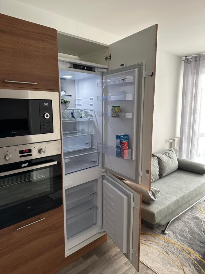 Agreable 2 Pieces Avec Balcon Et Parking Transports By Immo Kit Bnb Sarcelles Zewnętrze zdjęcie