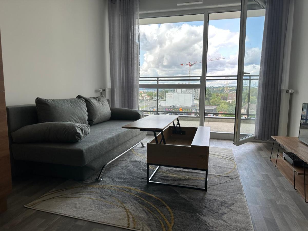 Agreable 2 Pieces Avec Balcon Et Parking Transports By Immo Kit Bnb Sarcelles Zewnętrze zdjęcie