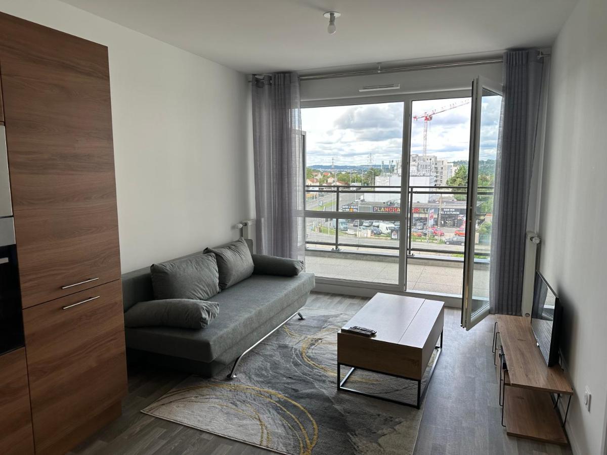 Agreable 2 Pieces Avec Balcon Et Parking Transports By Immo Kit Bnb Sarcelles Zewnętrze zdjęcie