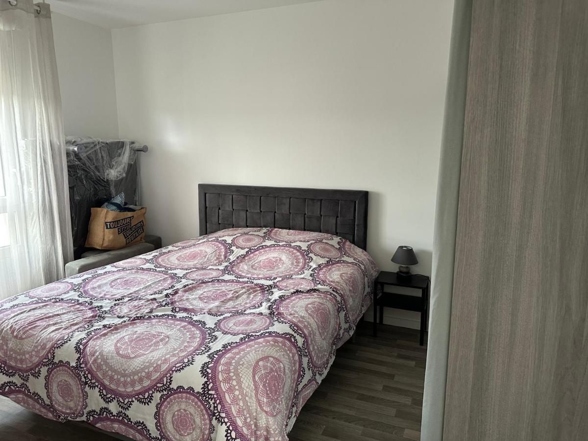 Agreable 2 Pieces Avec Balcon Et Parking Transports By Immo Kit Bnb Sarcelles Zewnętrze zdjęcie
