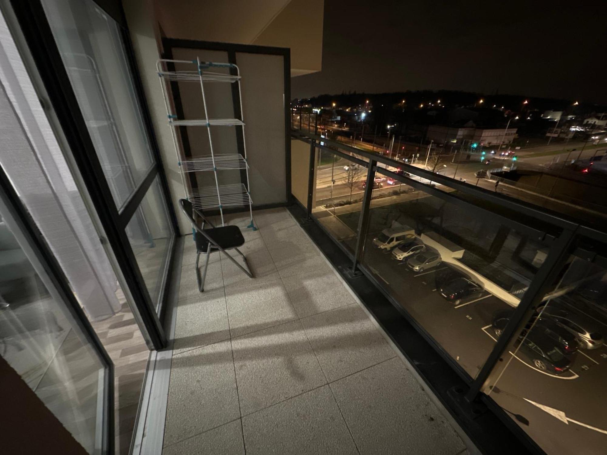 Agreable 2 Pieces Avec Balcon Et Parking Transports By Immo Kit Bnb Sarcelles Zewnętrze zdjęcie